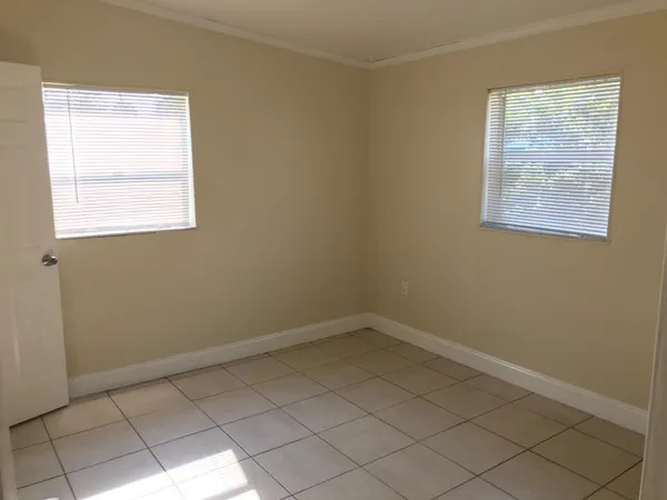 $2,900 | 3150 Northwest 2nd Street, Lauderhill, FL 33311