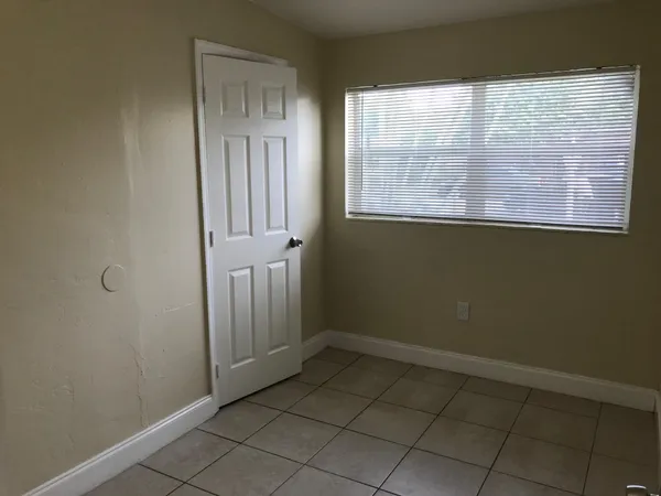 $2,900 | 3150 Northwest 2nd Street, Lauderhill, FL 33311