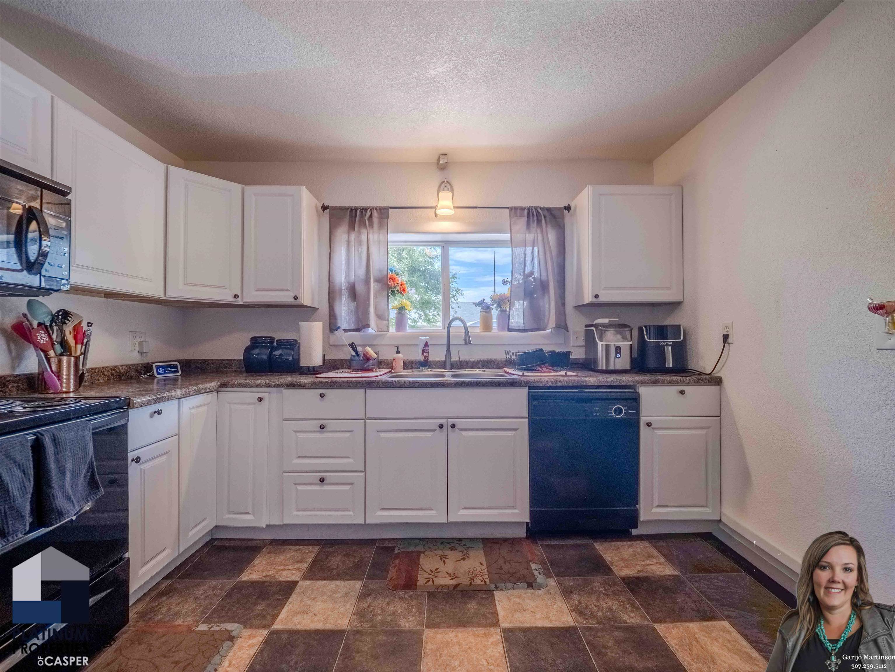 1148 North Lincoln Street Casper, WY 82601 - Photo 9 of 26