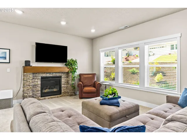 $659,900 | 3740 Rockcress Road, Eugene, OR 97403