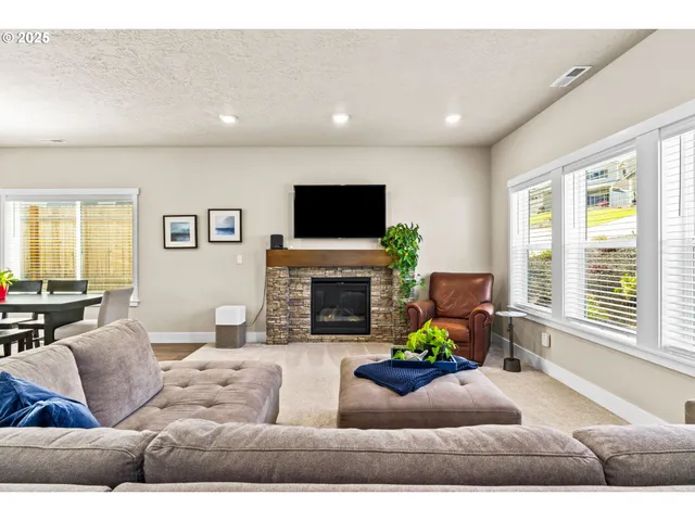 $659,900 | 3740 Rockcress Road, Eugene, OR 97403