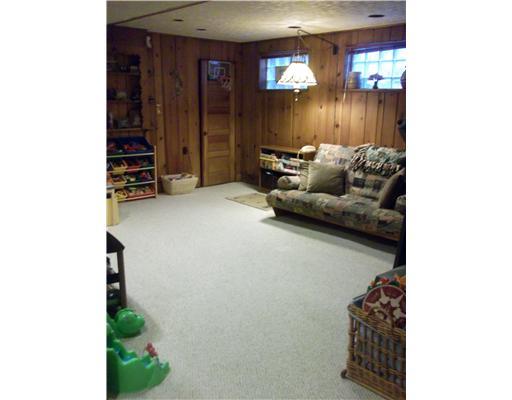 5457 Guarino Road Pittsburgh, PA 15217 - Photo 13 of 15 Family Room.