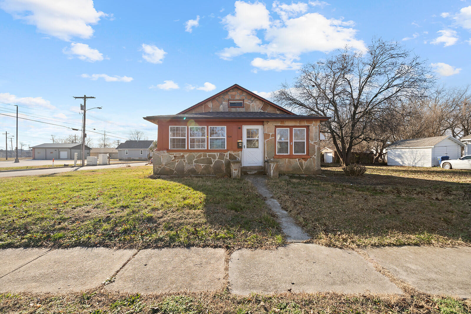 504 West Calhoun Street Springfield, MO 65802 - Photo 1 of 1 1) 52158-6776aefe35ec3