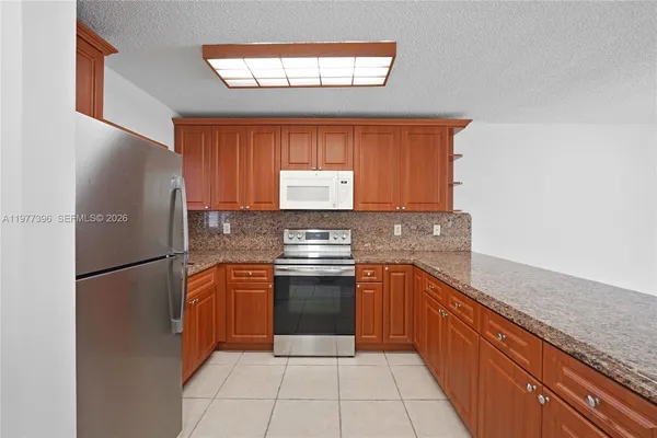 $320,000 | 6041 West 24th Avenue, Unit B202, Hialeah, FL 33016