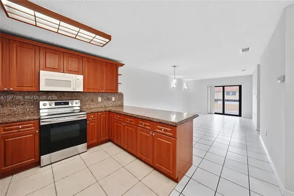 $320,000 | 6041 West 24th Avenue, Unit B202, Hialeah, FL 33016