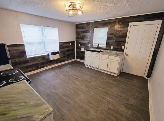 $1,250 | 293 North Manassas Street, Memphis, TN 38105