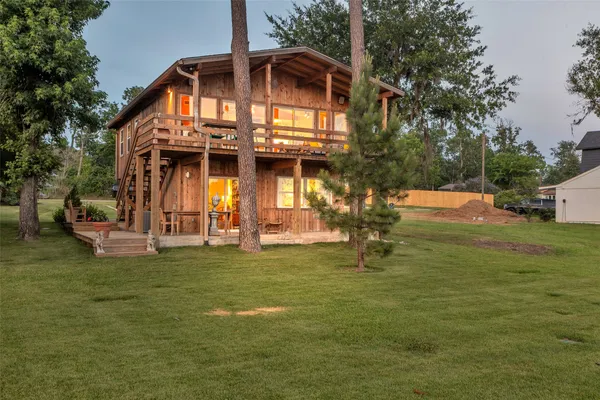 $449,000 | 784 West Cattle Drive, Onalaska, TX 77360