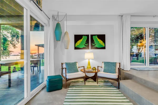 $449,000 | 784 West Cattle Drive, Onalaska, TX 77360