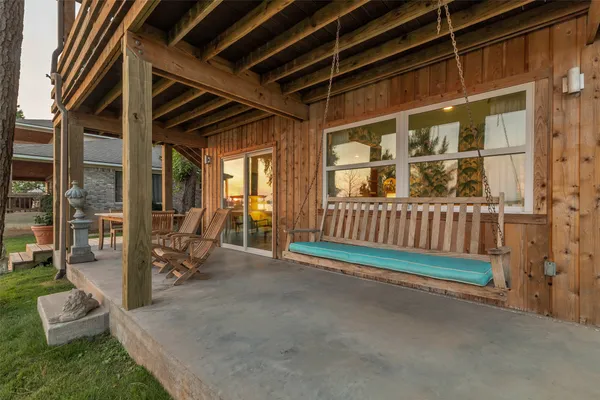 $449,000 | 784 West Cattle Drive, Onalaska, TX 77360