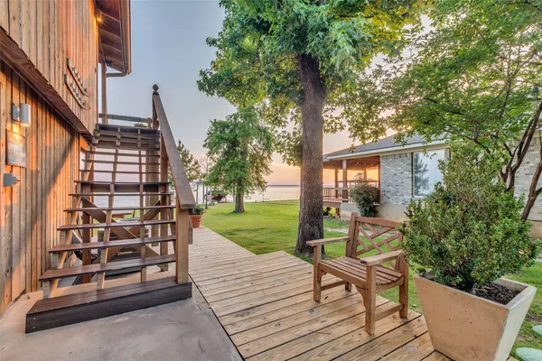 $449,000 | 784 West Cattle Drive, Onalaska, TX 77360