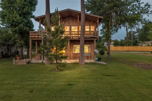 $449,000 | 784 West Cattle Drive, Onalaska, TX 77360