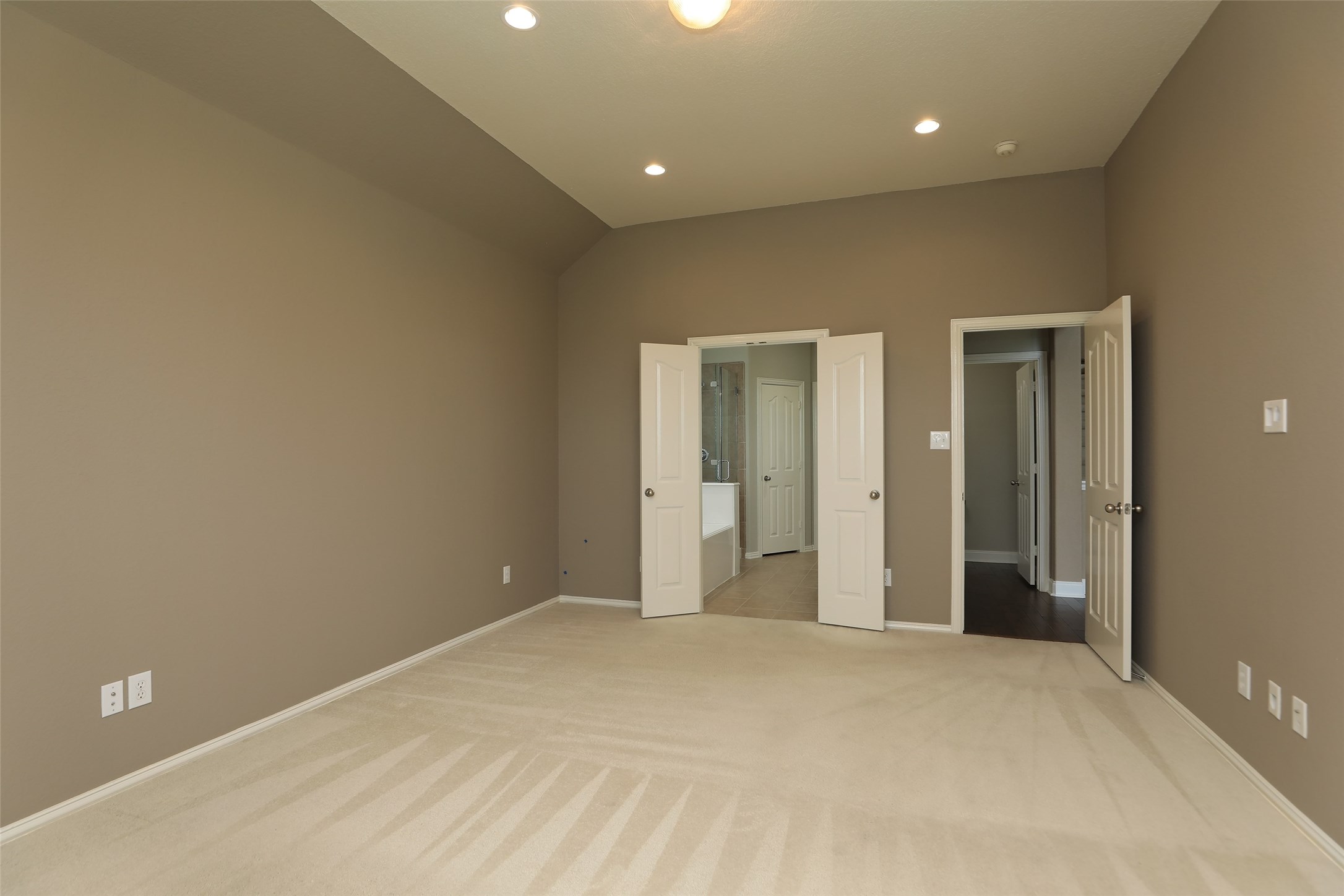 9603 Red Rugosa Drive Houston, TX 77095 - Photo 22 of 43 Primary Bedroom