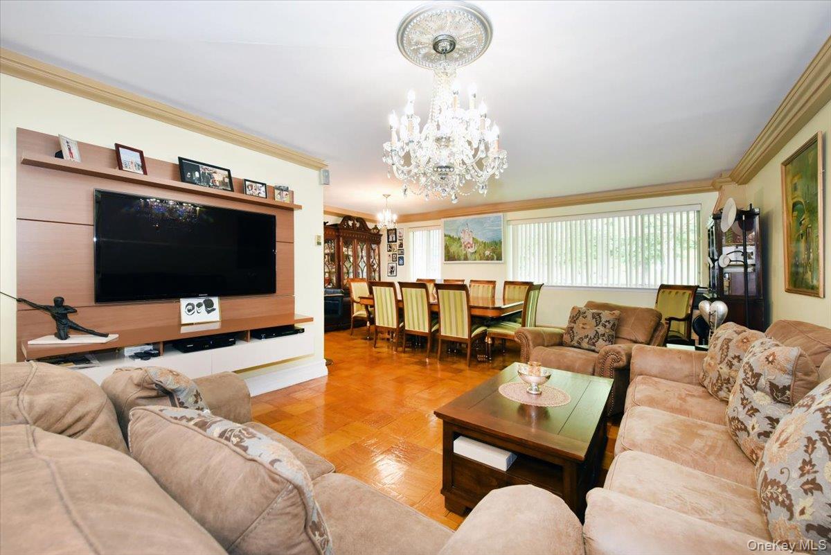 320 East Shore Road, Unit 15A Great Neck, NY 11023 - Photo 12 of 29 Gallery Image 12