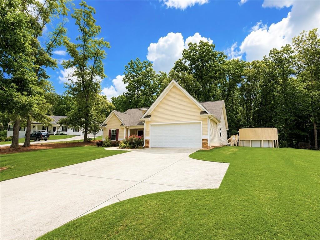 338 Rc Thompson Road Dallas, GA 30157 - Photo 3 of 19