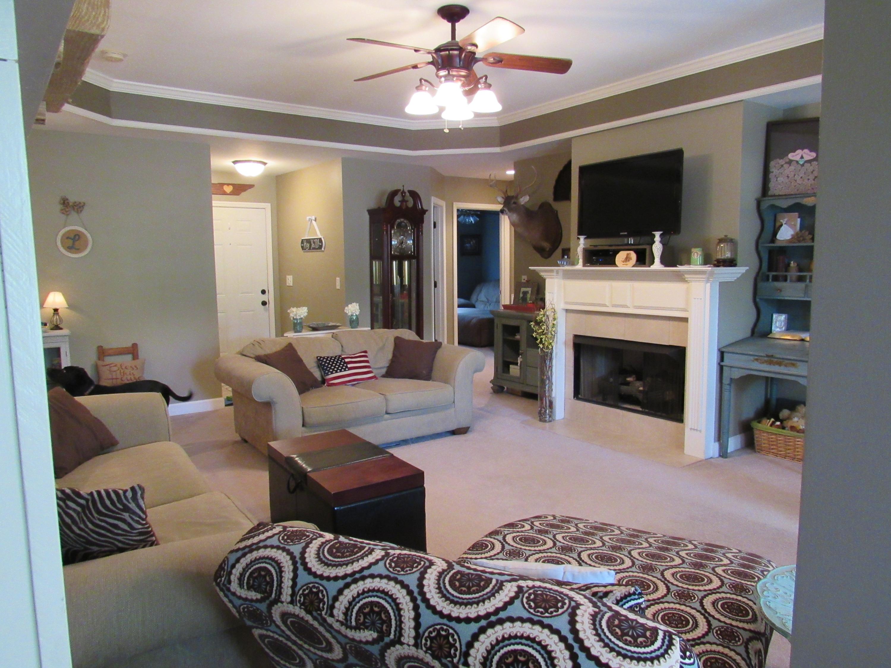 5211 Austin Road Hixson, TN 37343 - Photo 7 of 28 Great room with gas log fireplace