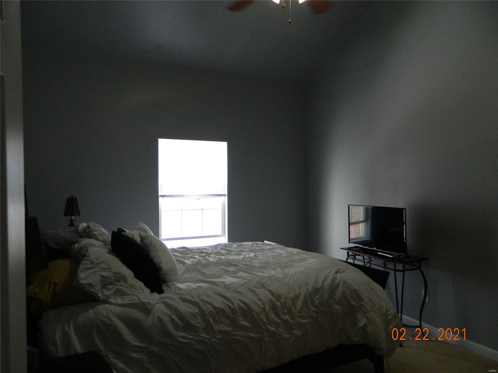 9732 Crayford Road, Unit 5G St. Louis, MO 63123 - Photo 8 of 10 Gallery Image 8