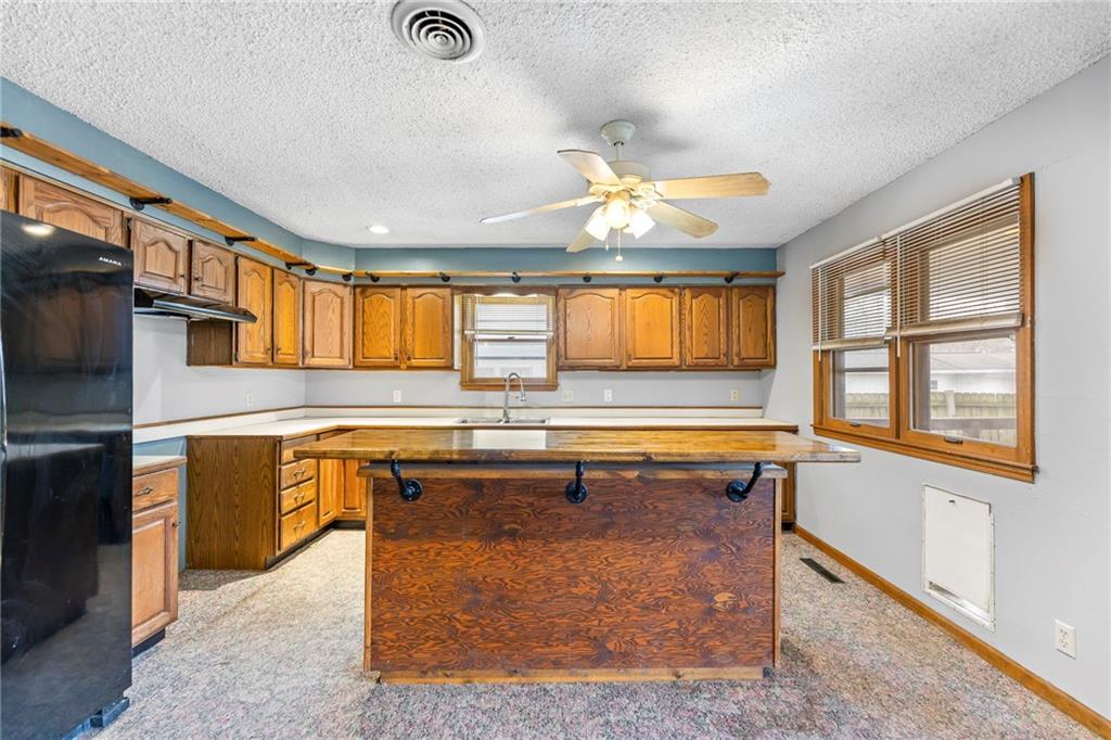 322 North 3rd Street Iola, KS 66749 - Photo 12 of 29