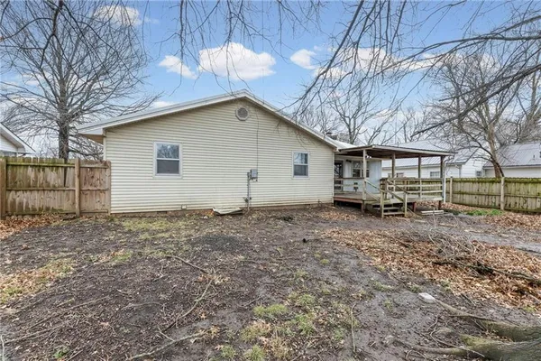 $125,000 | 322 North 3rd Street, Iola, KS 66749
