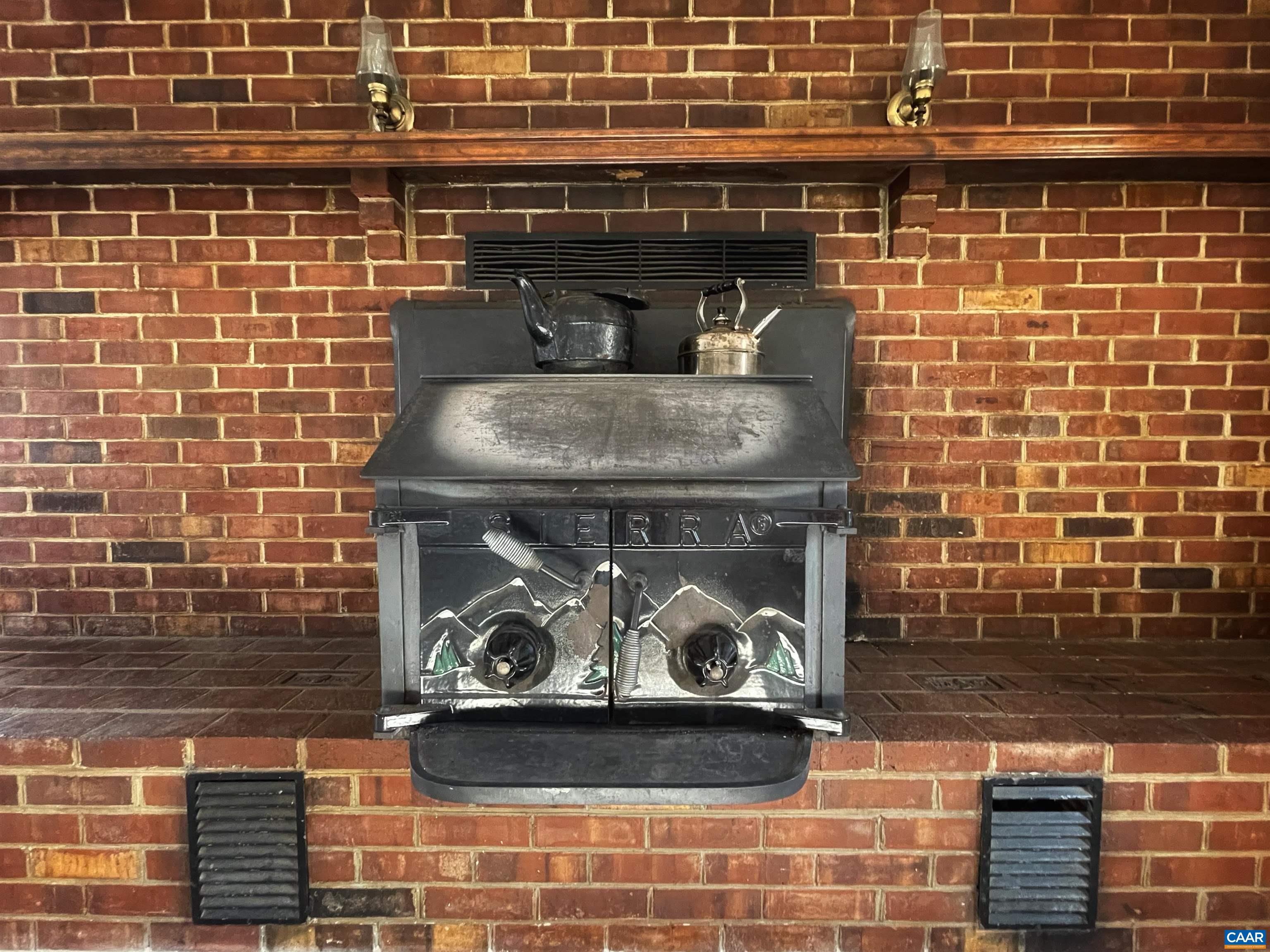 384 Carpenters Mill Road Ruckersville, VA 22968 - Photo 22 of 27 a close view of a fireplace in area