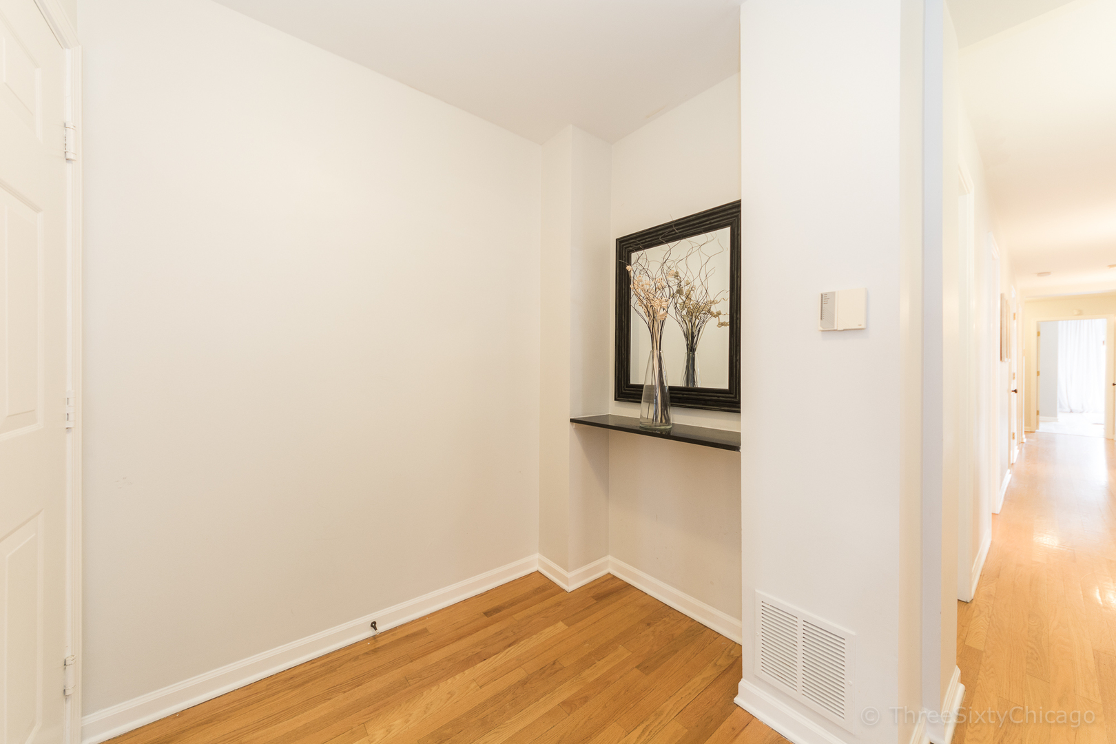 3924 North Southport Avenue, Unit 3N Chicago, IL 60613 - Photo 2 of 25