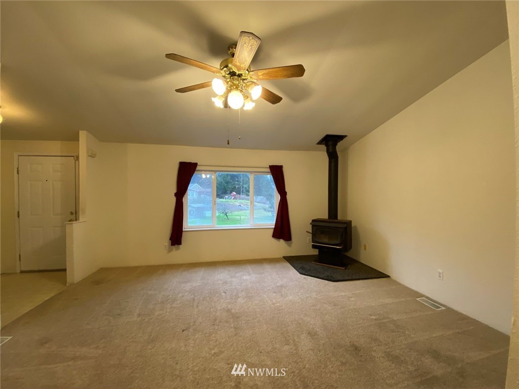 14494 Sidney Road Southwest Port Orchard, WA 98367 - Photo 10 of 29 Gallery Image 10