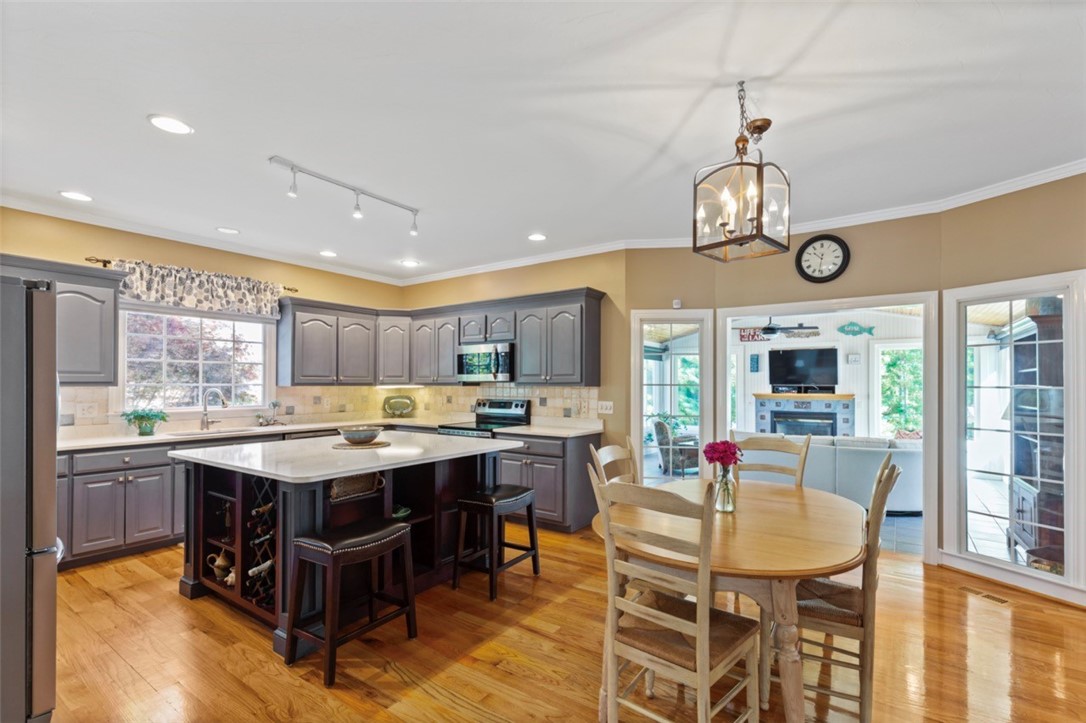 134 Pinnacle Pointe Drive Seneca, SC 29672 - Photo 12 of 50