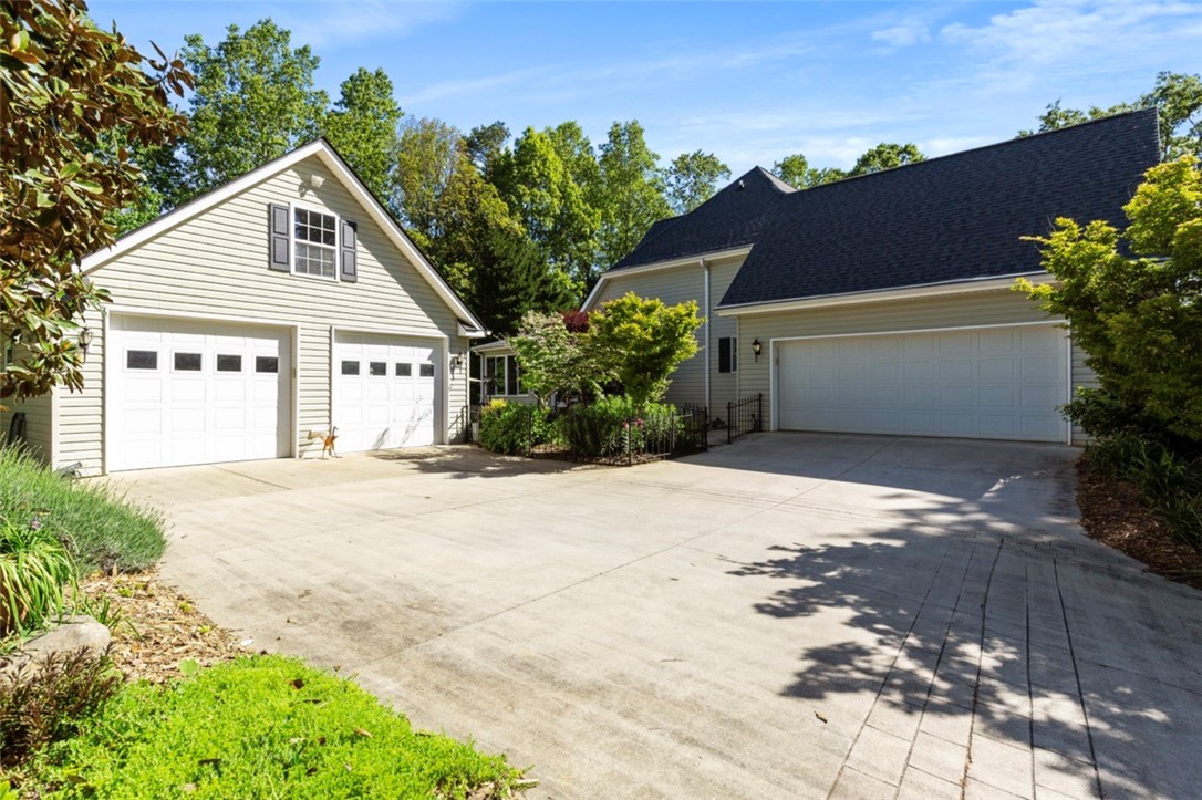 134 Pinnacle Pointe Drive Seneca, SC 29672 - Photo 47 of 50