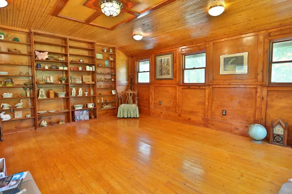 $547,000 | 518 Trout Brook Drive, Roberts, WI 54023