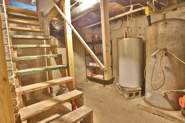 $547,000 | 518 Trout Brook Drive, Roberts, WI 54023