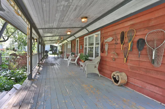 $562,500 | 518 Trout Brook Drive, Roberts, WI 54023