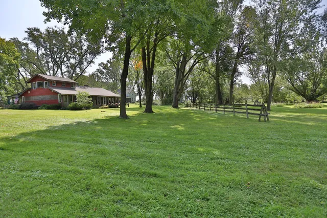 $562,500 | 518 Trout Brook Drive, Roberts, WI 54023