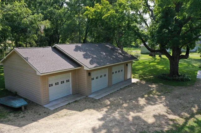 $562,500 | 518 Trout Brook Drive, Roberts, WI 54023