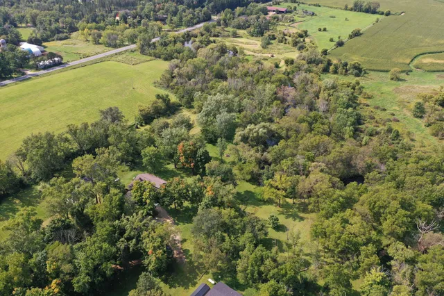 $562,500 | 518 Trout Brook Drive, Roberts, WI 54023