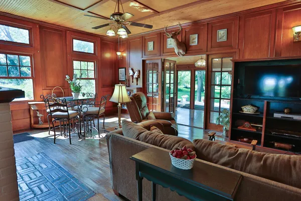 $547,000 | 518 Trout Brook Drive, Roberts, WI 54023
