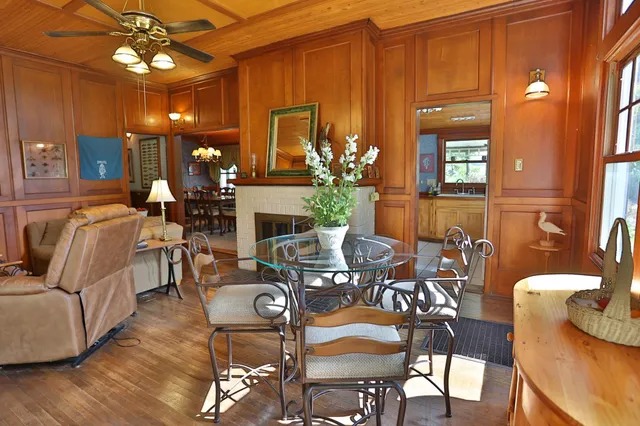 $562,500 | 518 Trout Brook Drive, Roberts, WI 54023