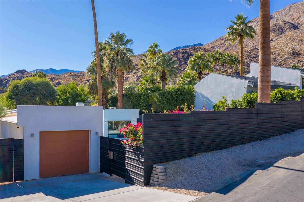 291 West Overlook Road Palm Springs, CA 92264 - Photo 3 of 44 11-Photo-11