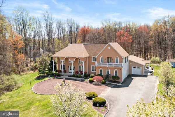 $1,365,000 | 360 Gordon Road, Robbinsville, NJ 08691