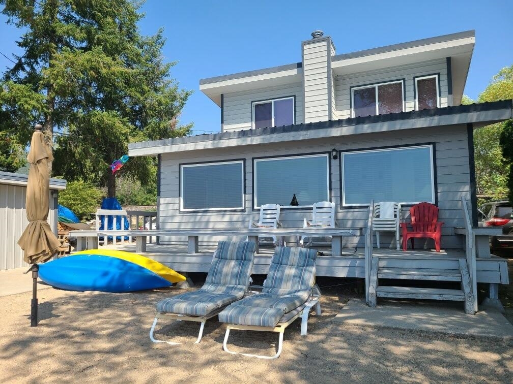 40782 Robbins Road Loon Lake, WA 99148 - Photo 3 of 44