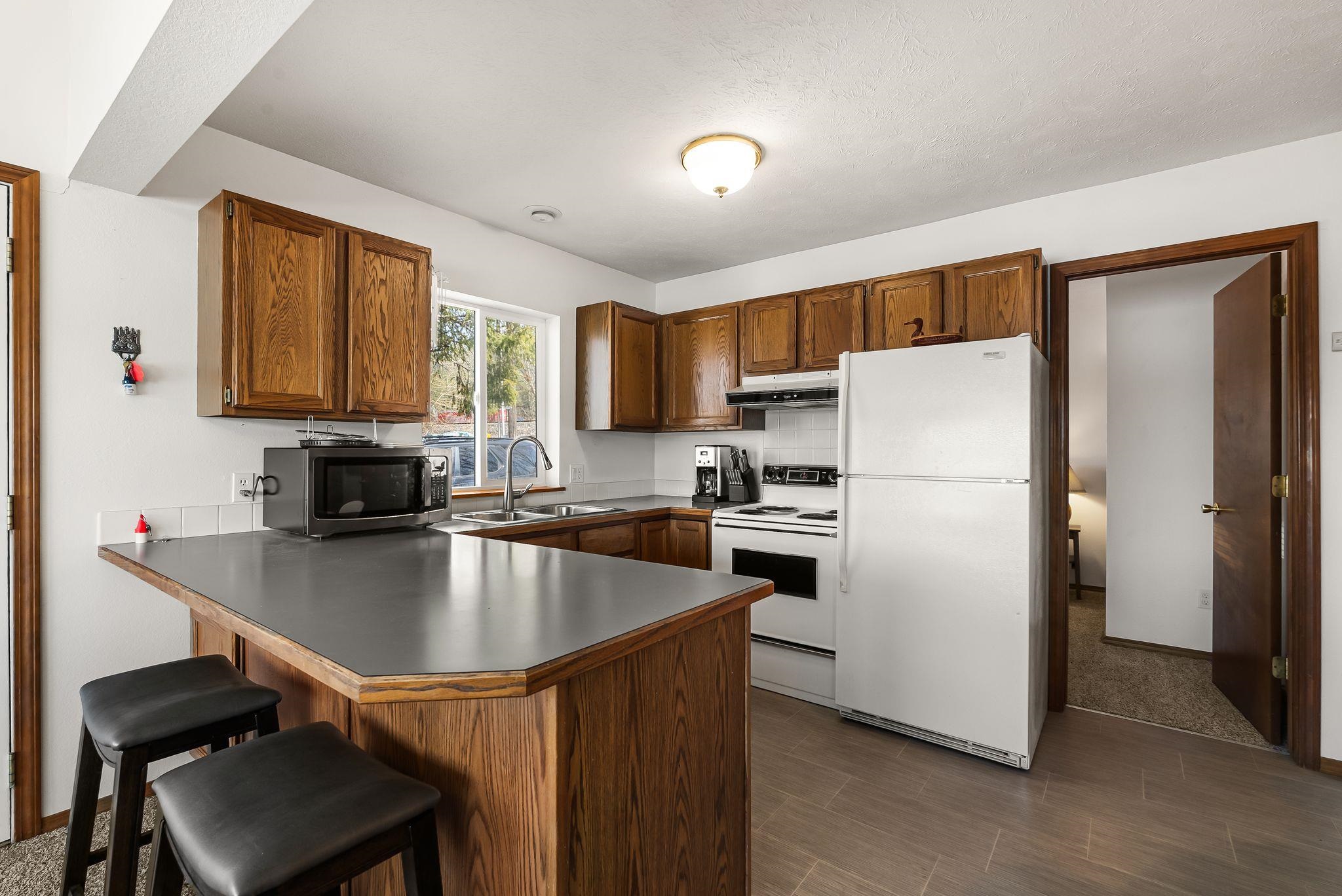 40782 Robbins Road Loon Lake, WA 99148 - Photo 10 of 44