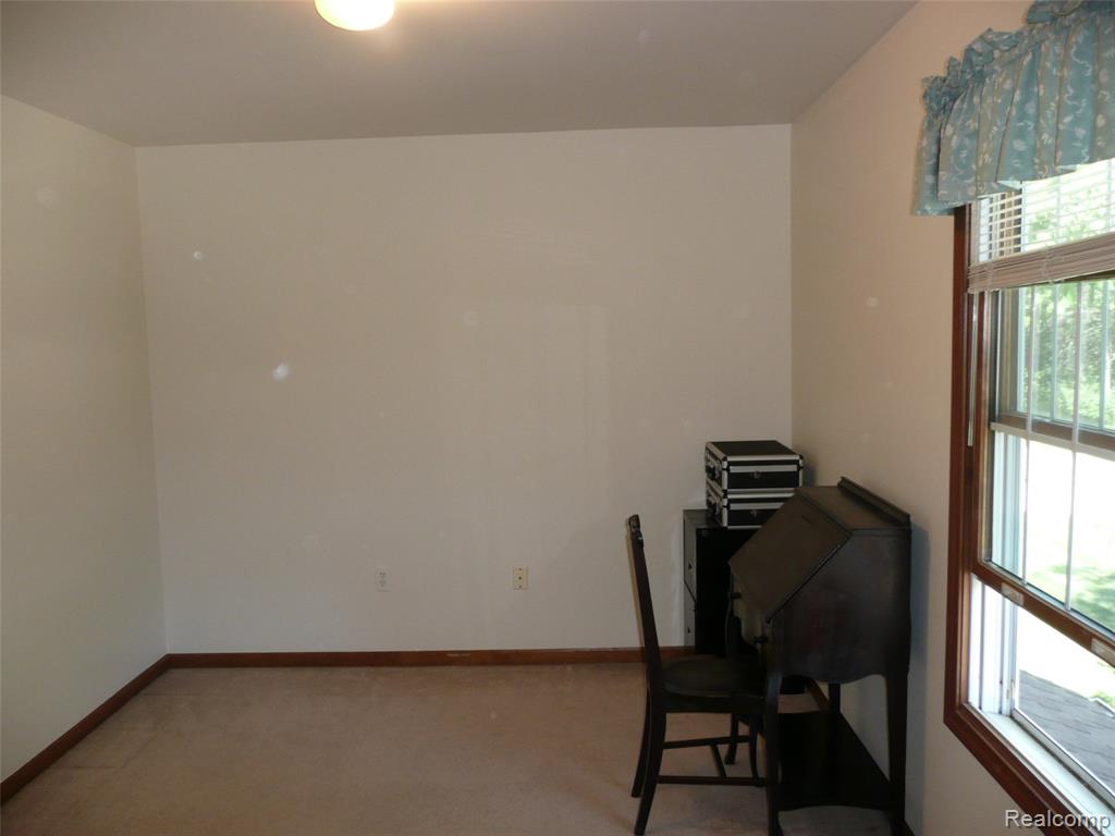 2388 Ava Howell, MI 48843 - Photo 18 of 31