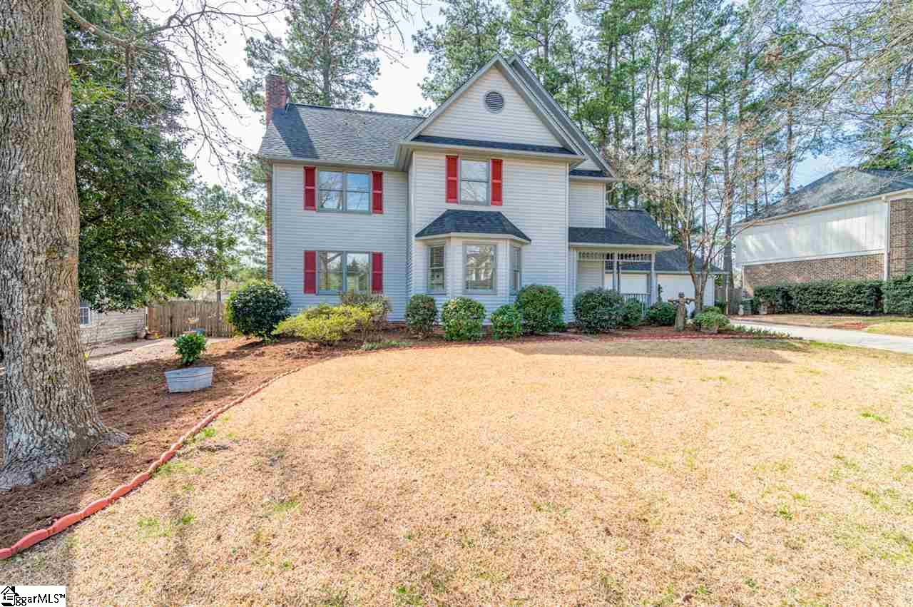 202 Burning Bush Road Greenville, SC 29607 - Photo 2 of 36 Gallery Image 2