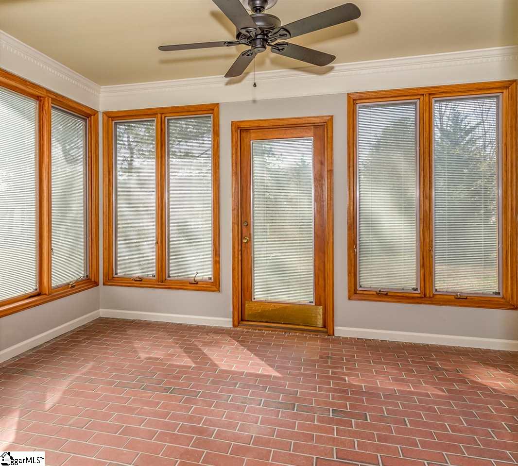 202 Burning Bush Road Greenville, SC 29607 - Photo 12 of 36 Gallery Image 12