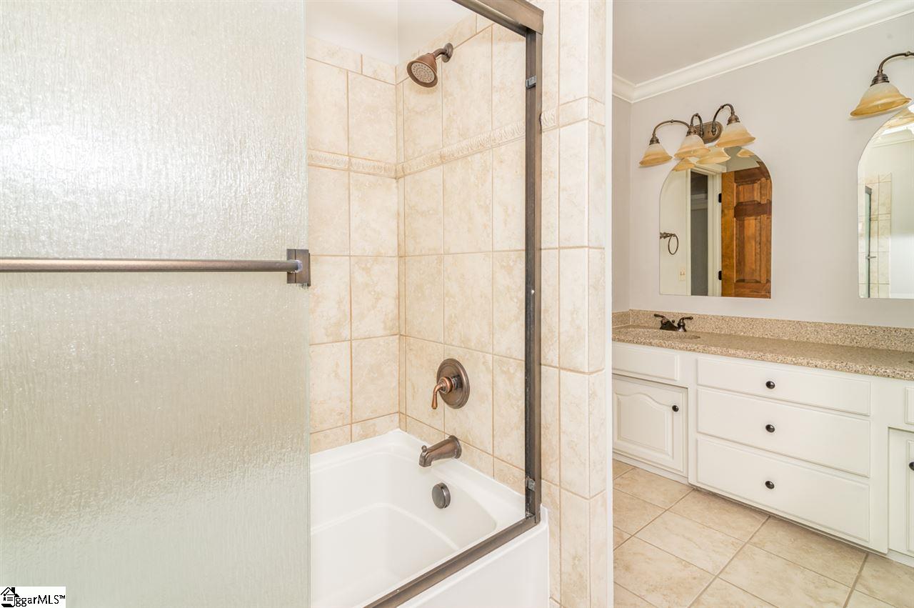 202 Burning Bush Road Greenville, SC 29607 - Photo 24 of 36 Gallery Image 24