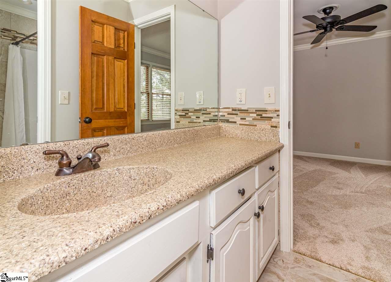 202 Burning Bush Road Greenville, SC 29607 - Photo 28 of 36 Gallery Image 28