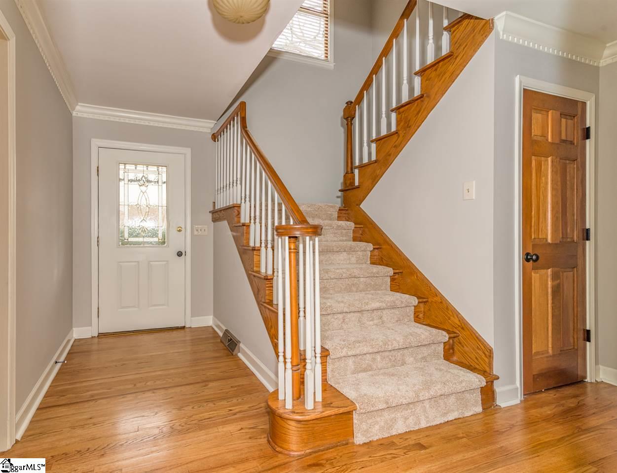 202 Burning Bush Road Greenville, SC 29607 - Photo 4 of 36 Gallery Image 4