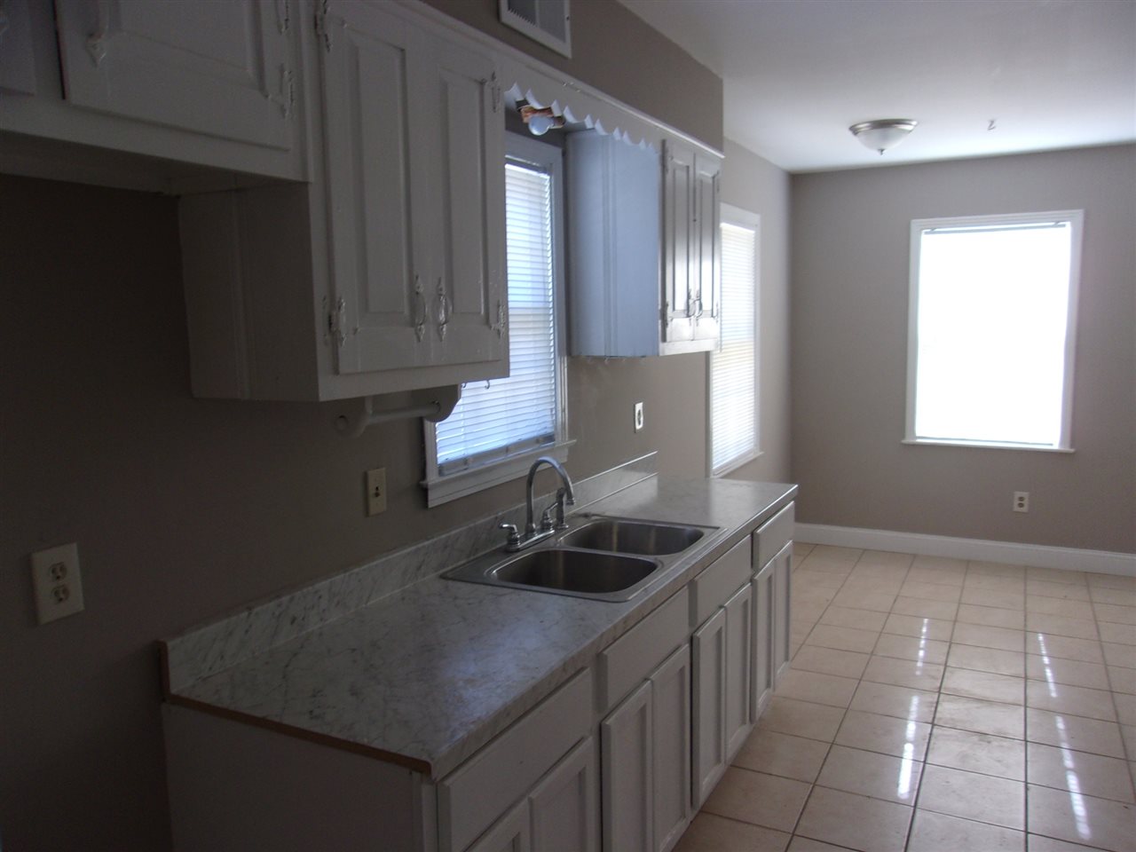 3285 South Perkins Road Memphis, TN 38118 - Photo 7 of 24 Gallery Image 7