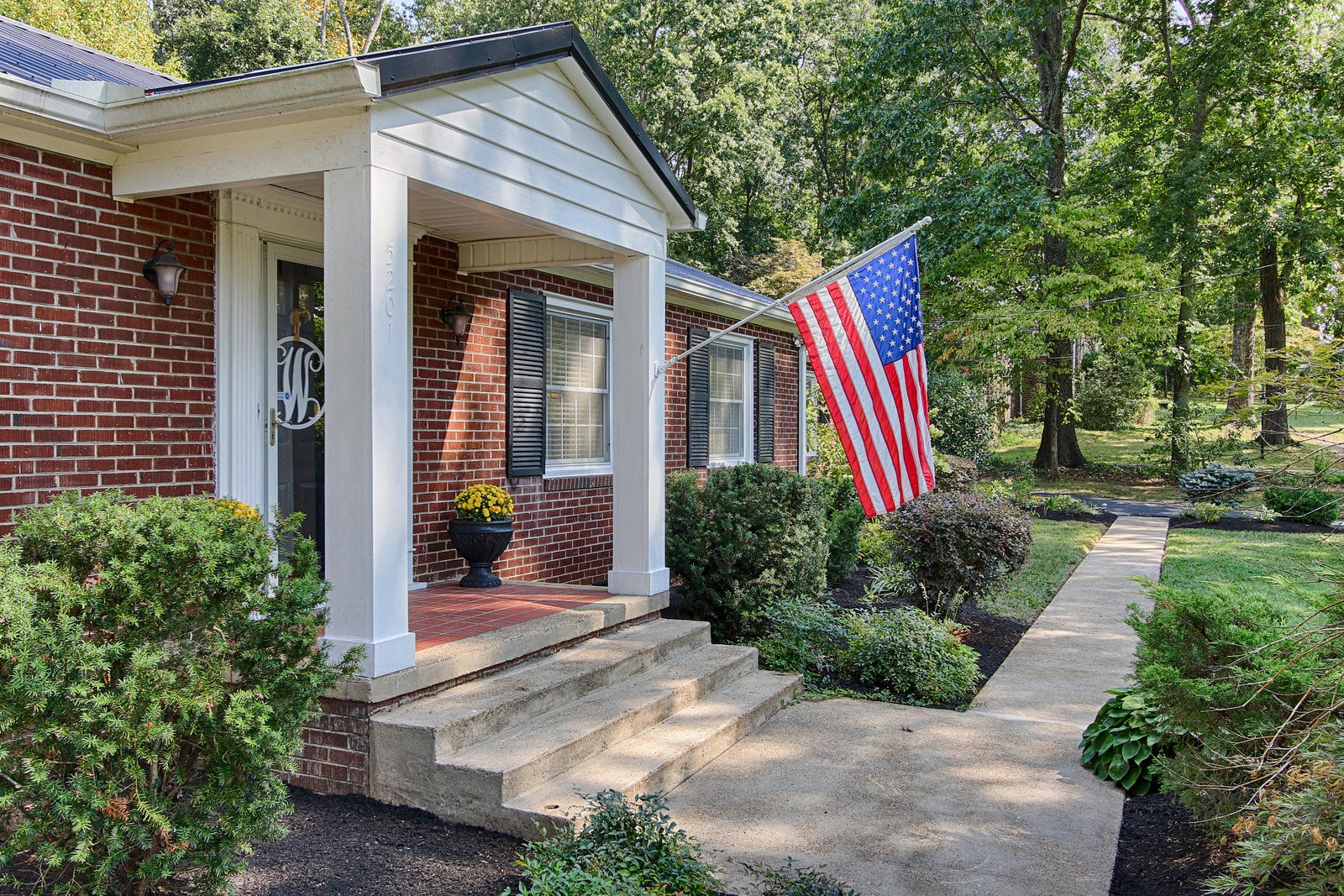 5201 East Sunset Road Knoxville, TN 37914 - Photo 3 of 28 Gallery Image 3