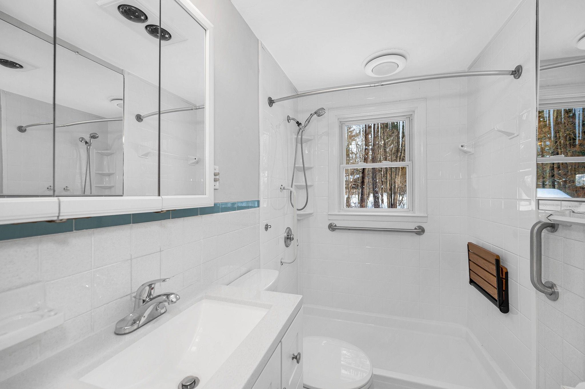 5 Craven Terrace Derry, NH 03038 - Photo 9 of 40