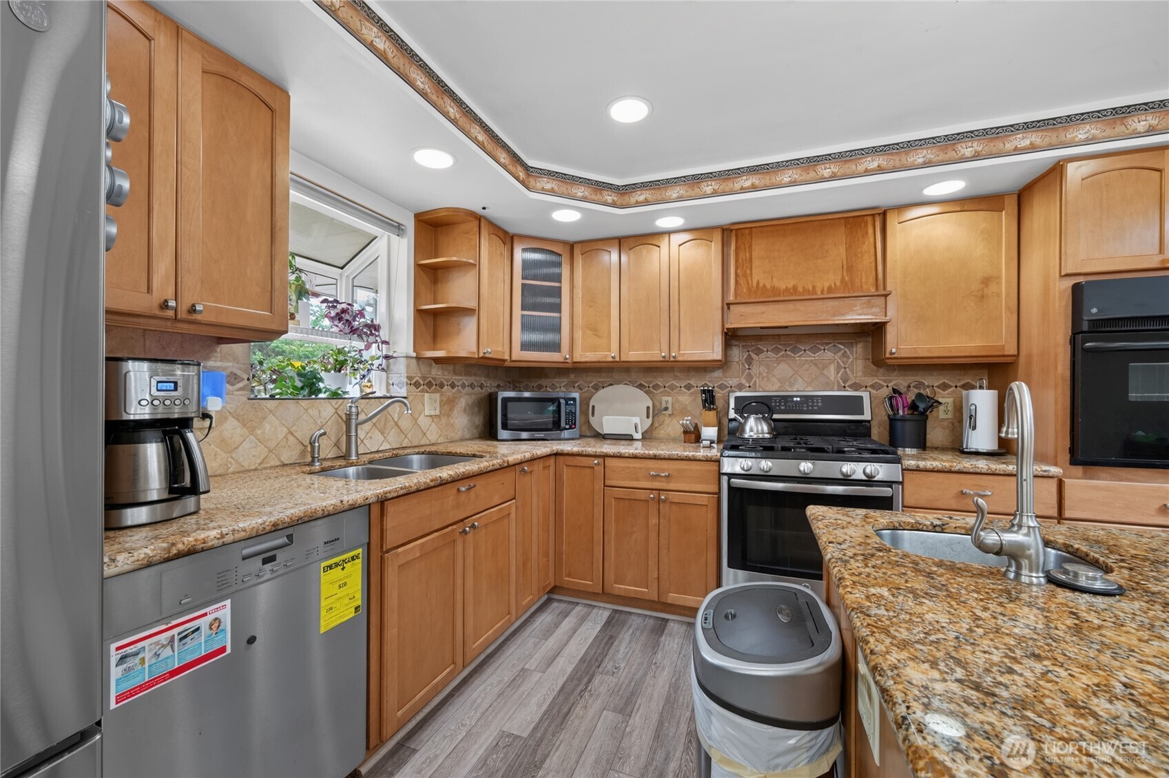 12820 Southeast 172nd Street Renton, WA 98058 - Photo 10 of 34 Gallery Image 10