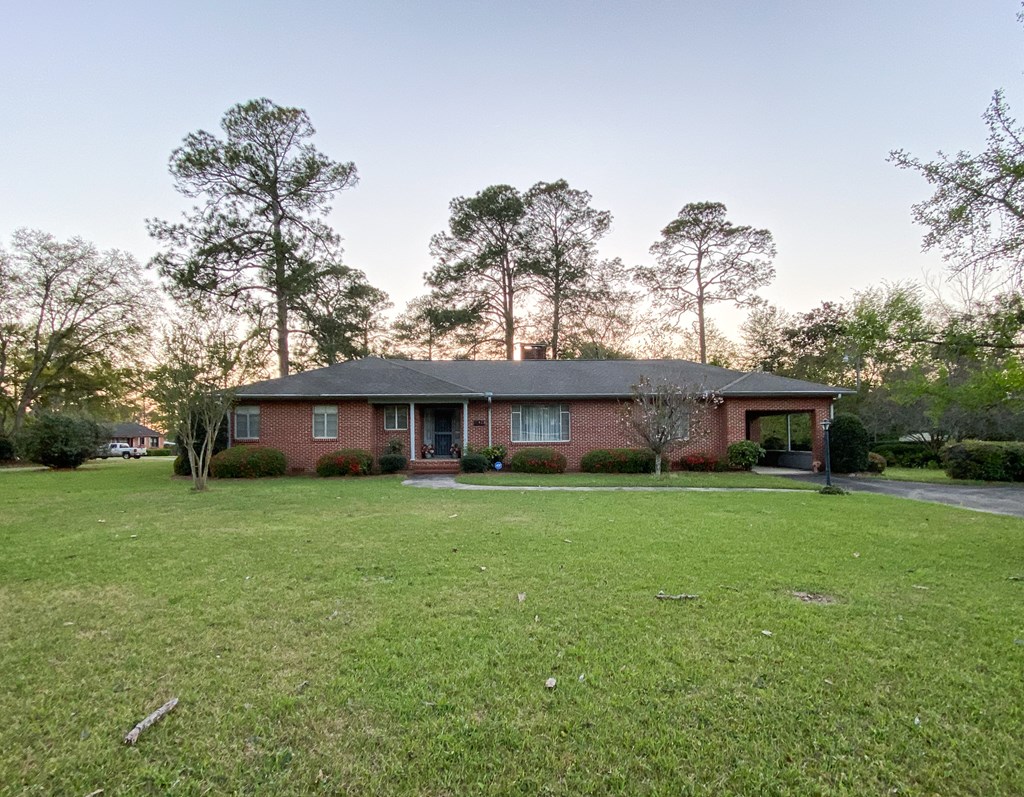 601 North Trinity Street Geneva, AL 36340 - Photo 23 of 31